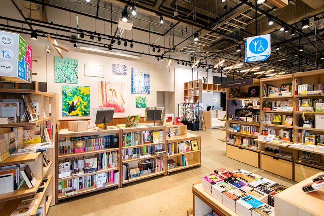 「発見と連想」をコンセプトにした体験型書店「ダ・ヴィンチストア」１１月６日（金）、ところざわサクラタウンにオープン！