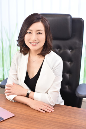 「三陸❤おおつち PR 大使」であり本プロジェクトのプロデューサーを務める株式会社S代表 佐藤ひろ美