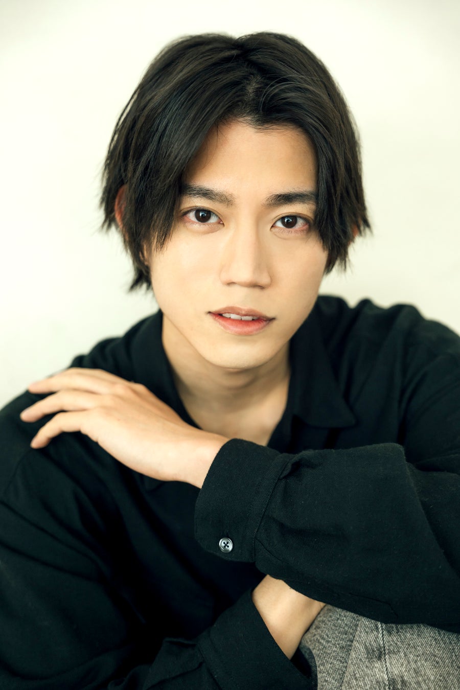 『よふかしのうた』ナズナちゃんのイラストステッカー (全6種) がもらえる書店ノベルティフェア開催！