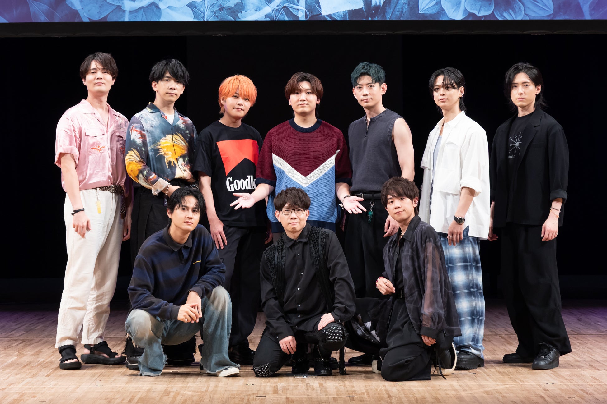 ＜物語＞シリーズ　アクリルジオラマ、ぷにこれ！アクリルフィギュア(スタンド付)、ダイカットステッカーの受注を開始しました！