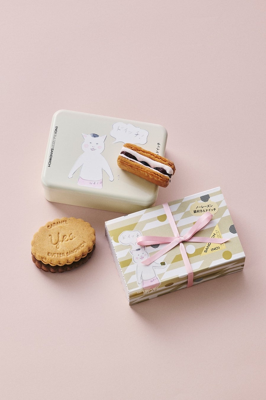 遊技機「eガールズ＆パンツァー 最終章」の演出をモチーフにした目覚まし時計「-無限軌道 PREMIUM PANZER-金保留目覚まし時計」