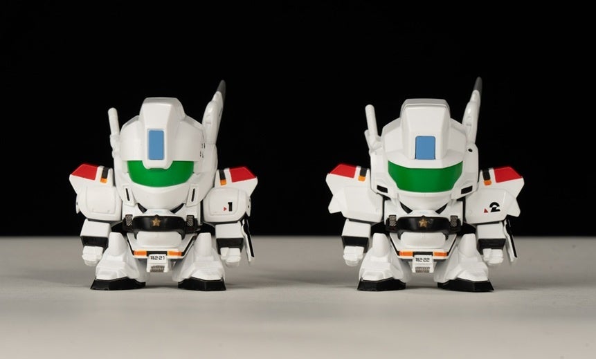 『忍たま乱太郎』より、「雑渡昆奈門」が見つめる、見上げるフィギュアシリーズ「るかっぷ」に登場。