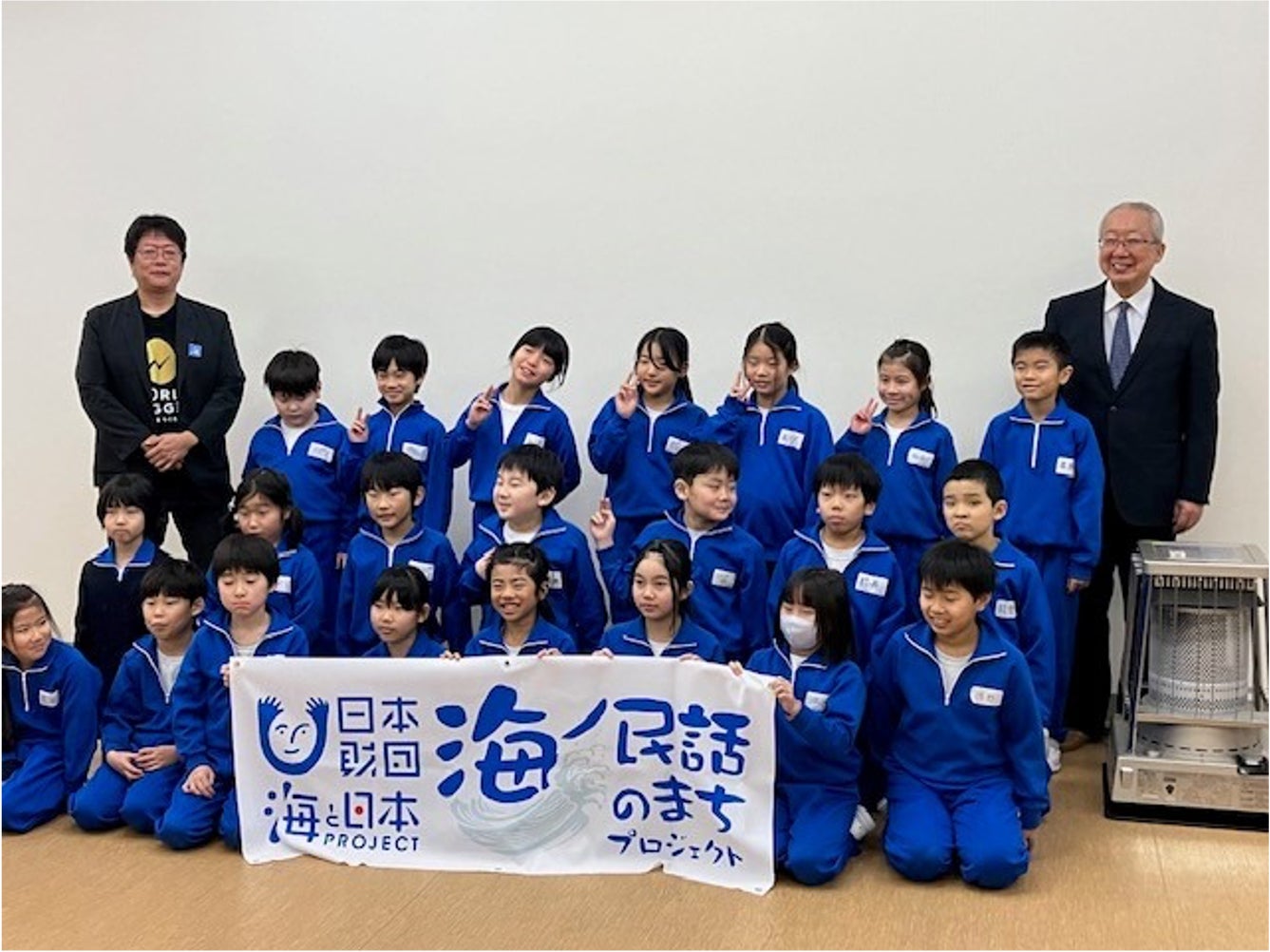 海ノ民話アニメーション「新治神社の霊火」が完成！生地小学校の授業参観日に3年生児童と保護者を招いて完成アニメーションの上映会を実施