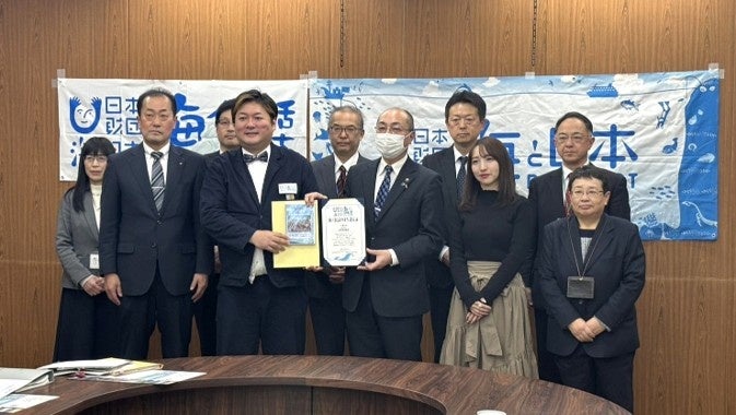 海ノ民話アニメーション「大淵の怪」が完成！　アニメ監督が山形県南陽市 白岩孝夫市長を表敬訪問し「海ノ民話のまち」に認定 完成アニメーションをお披露目 地元の小学生を対象とした上映会を実施