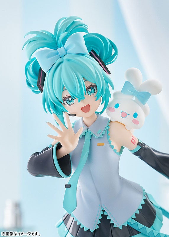 「POP UP PARADE 初音ミク シナモロールコラボVer. L size」フィギュアが登場。あみあみにて予約受付中。