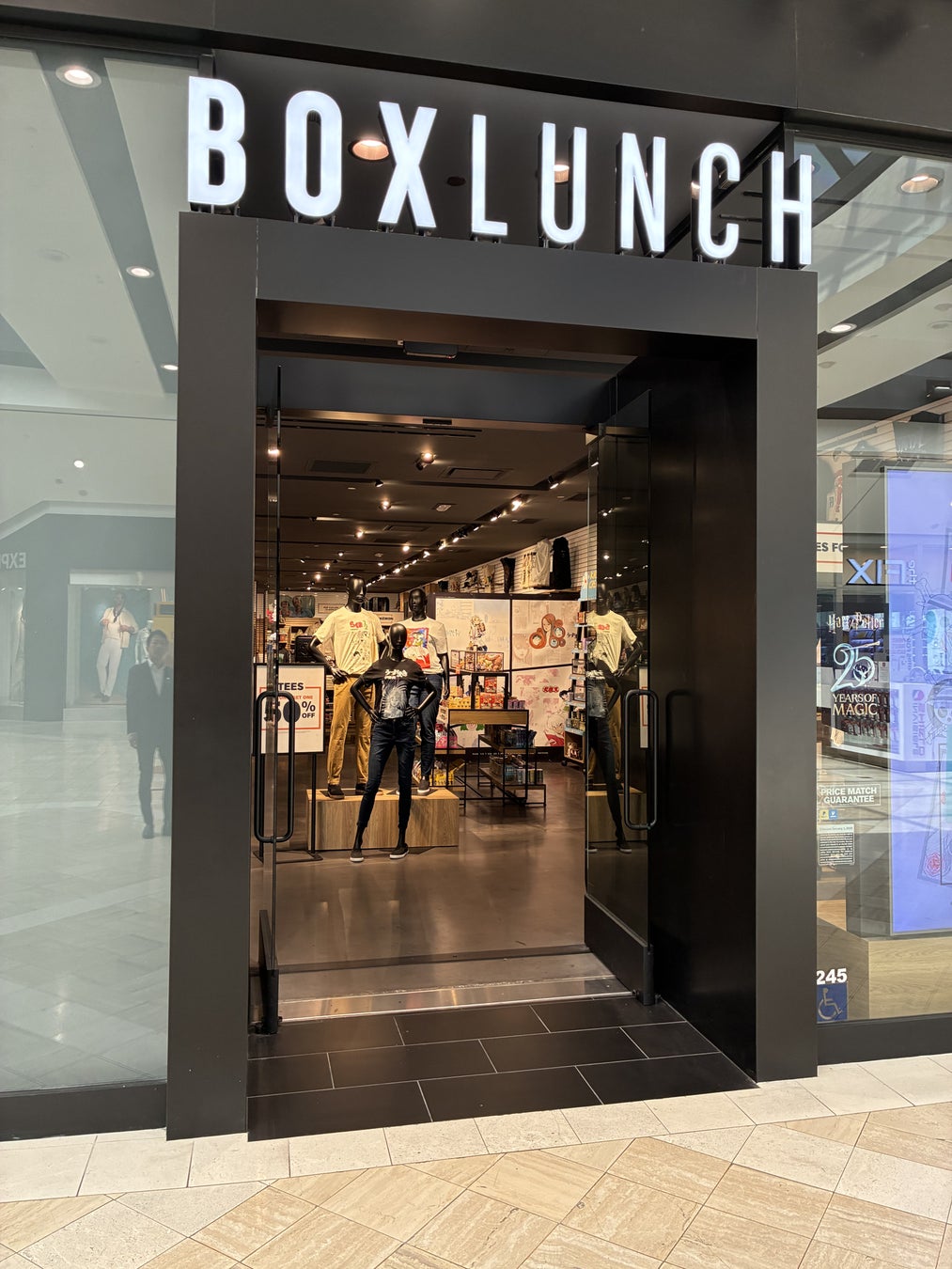 MAG.NETとBOXLUNCHによる、日本マンガ原作商品のスペシャルコレクション、5月18日より展開スタート！