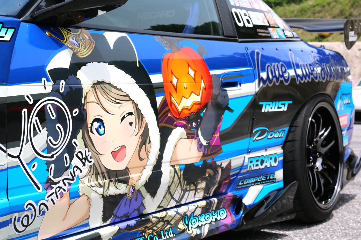 『ラブライブ！虹ヶ咲学園スクールアイドル同好会』のトレーディング 夢が僕らの太陽さ スクエア缶バッジなどの受注を開始！！アニメ・漫画のオリジナルグッズを販売する「AMNIBUS」にて