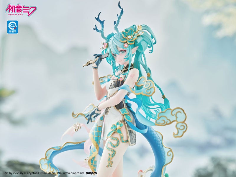 「青龍」をモチーフにアレンジされた「初音ミク」がフィギュアで登場。あみあみにて予約受付中。