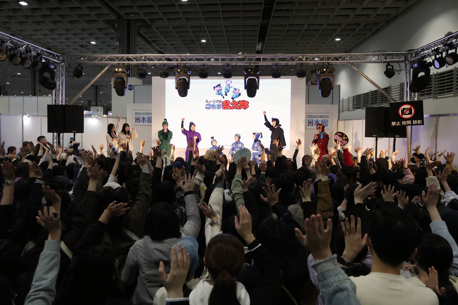 大人気ヒューマンドラマ『グランマの憂鬱』が表紙&豪華巻頭カラーで登場! 漫画誌「JOUR10月号」9月2日発売